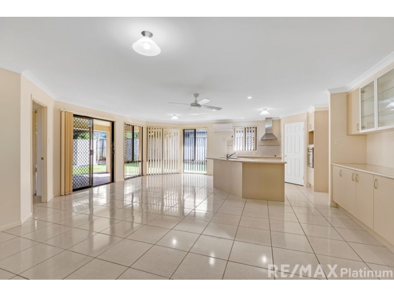 102 Creekside Drive, Narangba QLD 4504