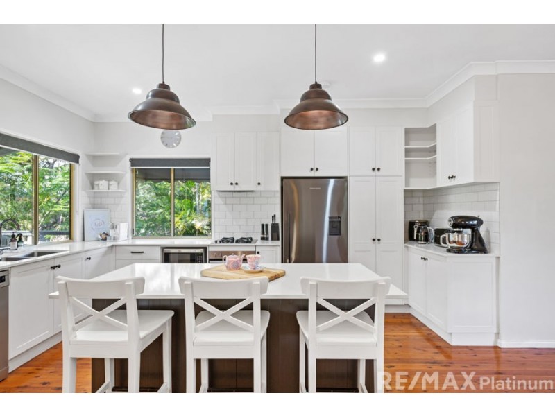 2 Glenross Place, Narangba QLD 4504