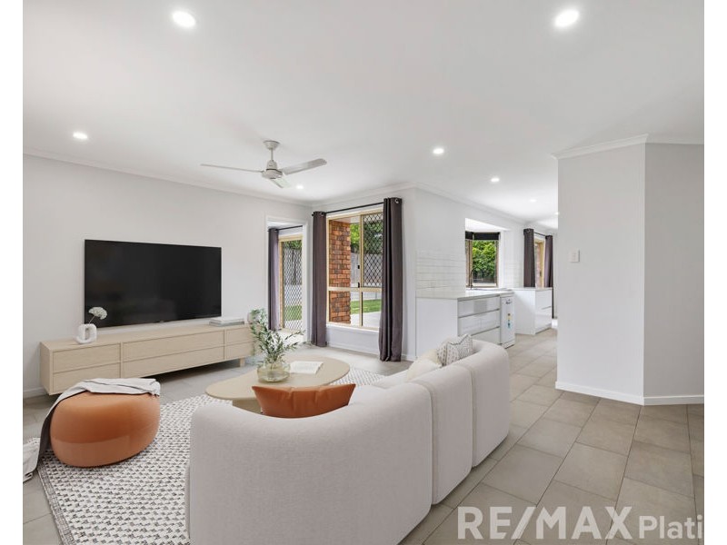 13 Sassafras Street, Morayfield QLD 4506