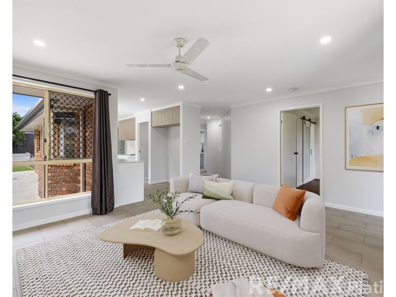 13 Sassafras Street, Morayfield QLD 4506