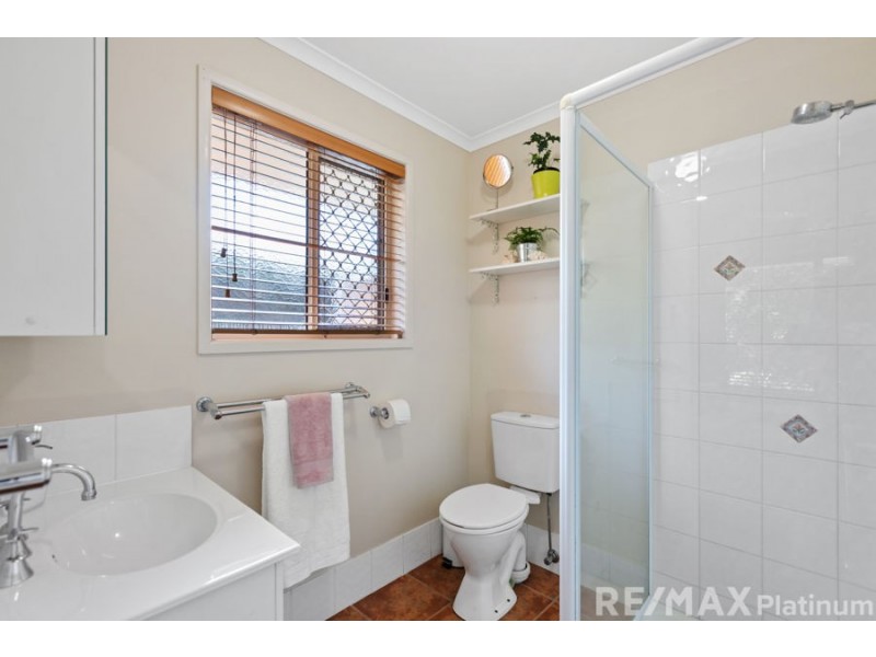 16 Ngungun Parade, Narangba QLD 4504