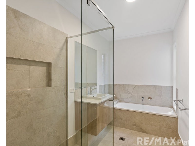 15 Tadorna Street, Narangba QLD 4504