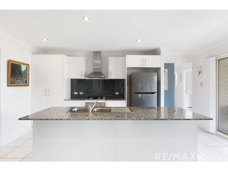 5 Wilton Court, Morayfield QLD 4506