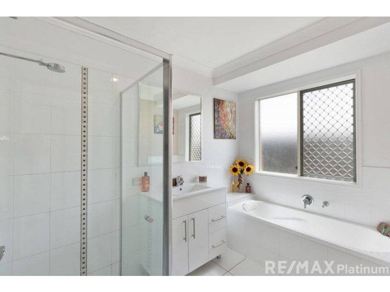 5 Wilton Court, Morayfield QLD 4506