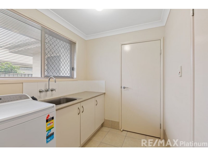 4 Lookout Place, Narangba QLD 4504