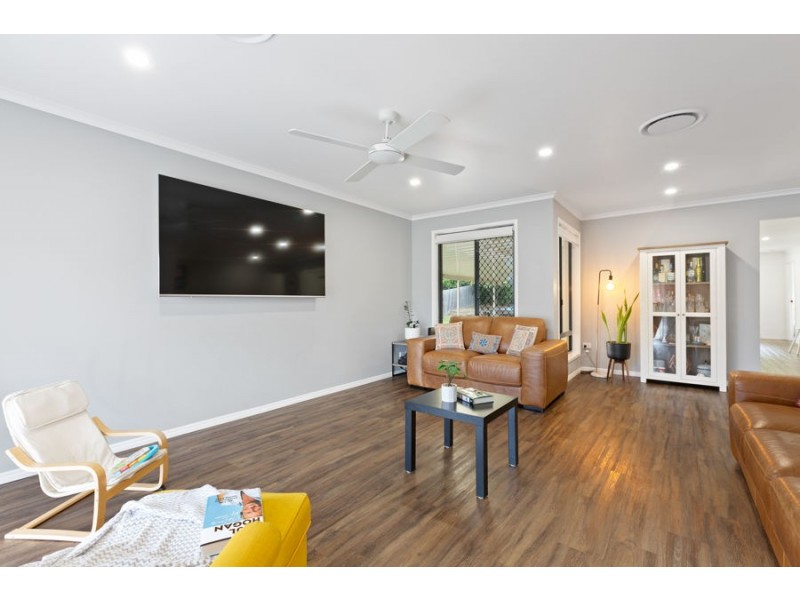6 Myall Court, Narangba QLD 4504