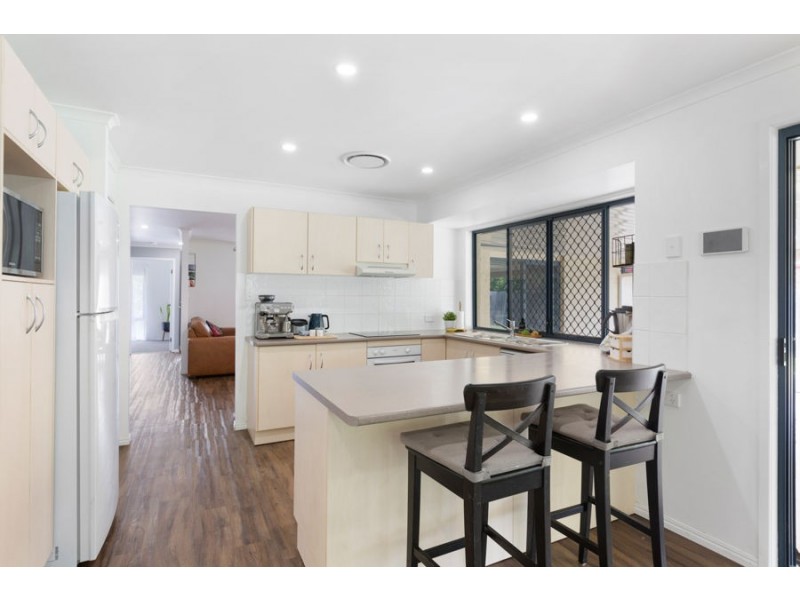 6 Myall Court, Narangba QLD 4504