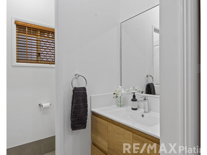 592-596 Oakey Flat Road, Burpengary QLD 4505