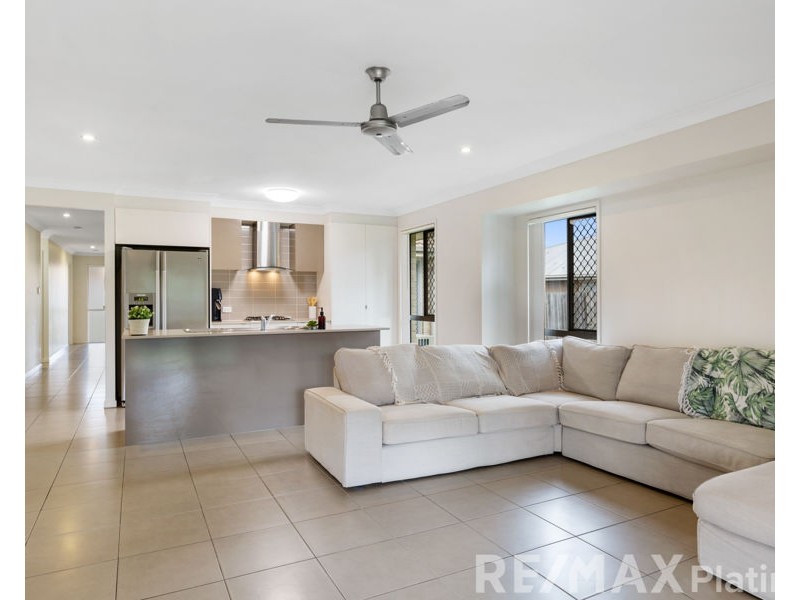 44 Peachfield Drive, Morayfield QLD 4506