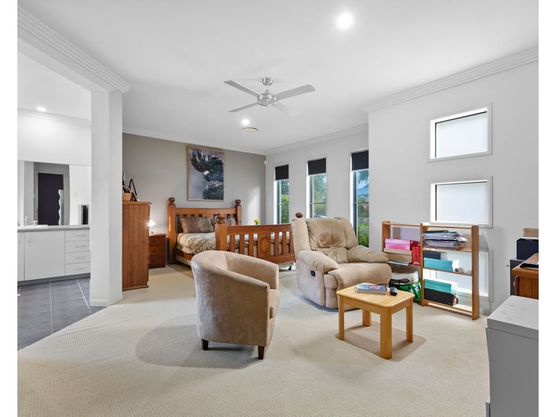 10 Spur Court, Narangba QLD 4504