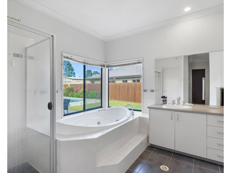 10 Spur Court, Narangba QLD 4504