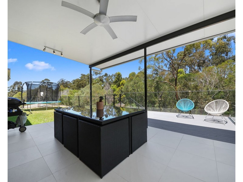 3 Amorosa Court, Eatons Hill QLD 4037