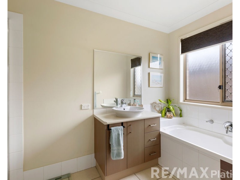 7 Radiata Court, Morayfield QLD 4506