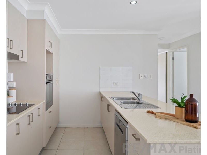 16 Cavill Way, Narangba QLD 4504