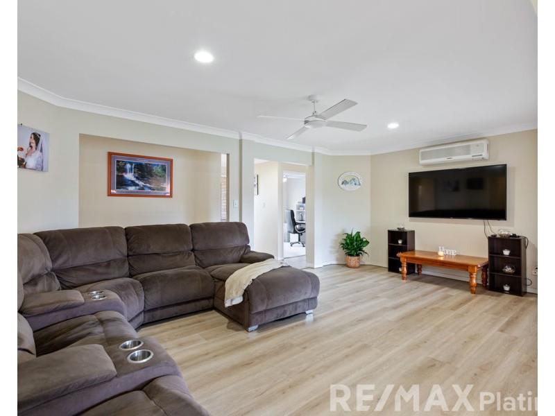 5 Abraham Close, Morayfield QLD 4506