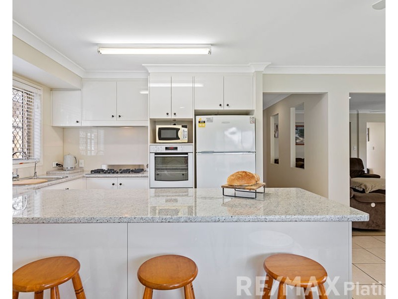 5 Abraham Close, Morayfield QLD 4506