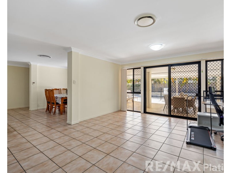 24 Mitta Crescent, Narangba QLD 4504