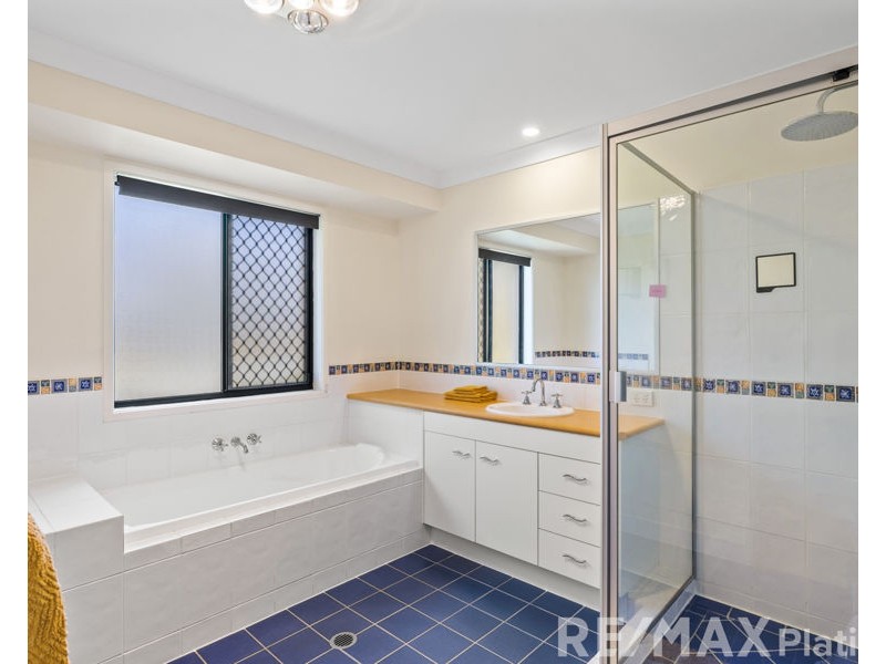 24 Mitta Crescent, Narangba QLD 4504