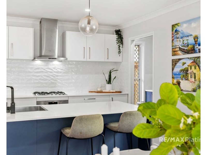 10 Palatial Crescent, Narangba QLD 4504
