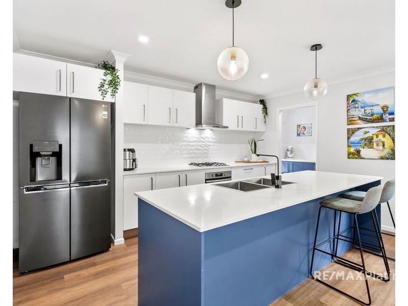 10 Palatial Crescent, Narangba QLD 4504