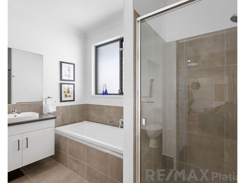 42 Splendid Parade, Narangba QLD 4504