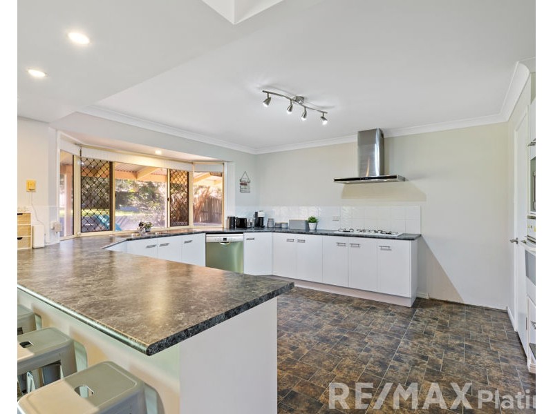 4 Aberdeen Way, Narangba QLD 4504