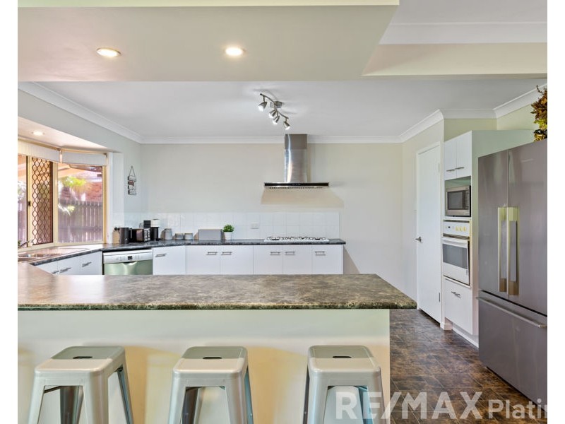 4 Aberdeen Way, Narangba QLD 4504