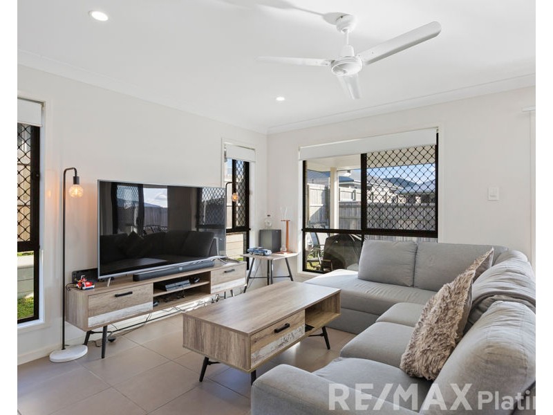 10 Link Street, Narangba QLD 4504