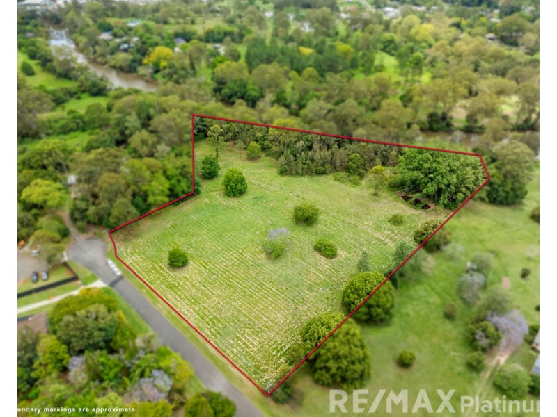 158 Trafalgar Drive, Morayfield QLD 4506