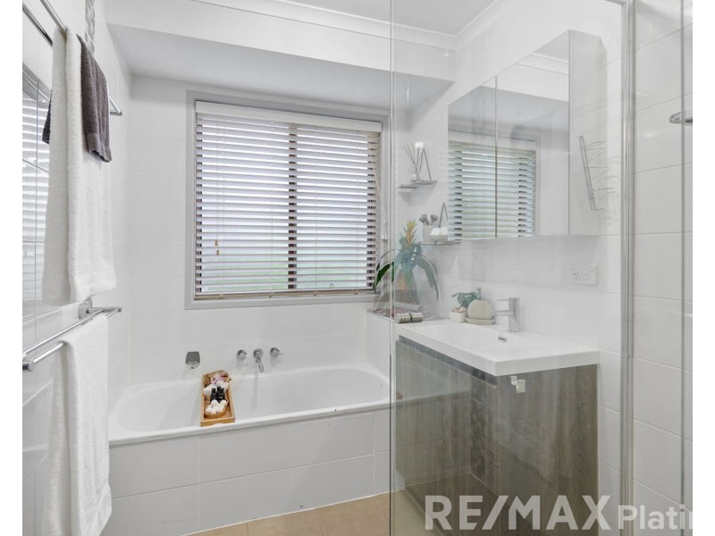 42 James Mac Court, Narangba QLD 4504