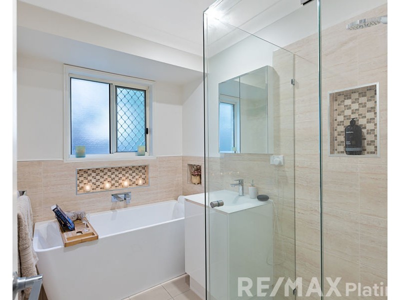 6 Guava Place, Narangba QLD 4504