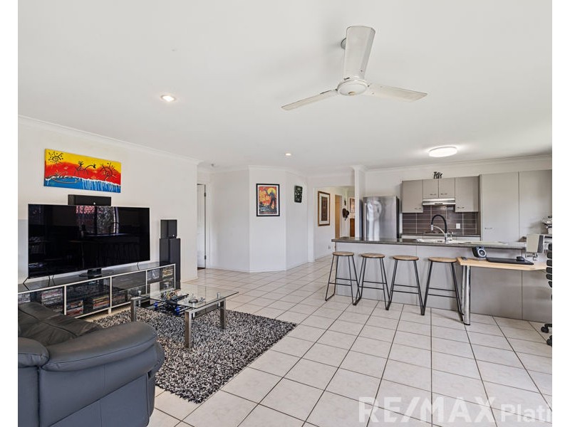 37 Maurice Avenue, Morayfield QLD 4506