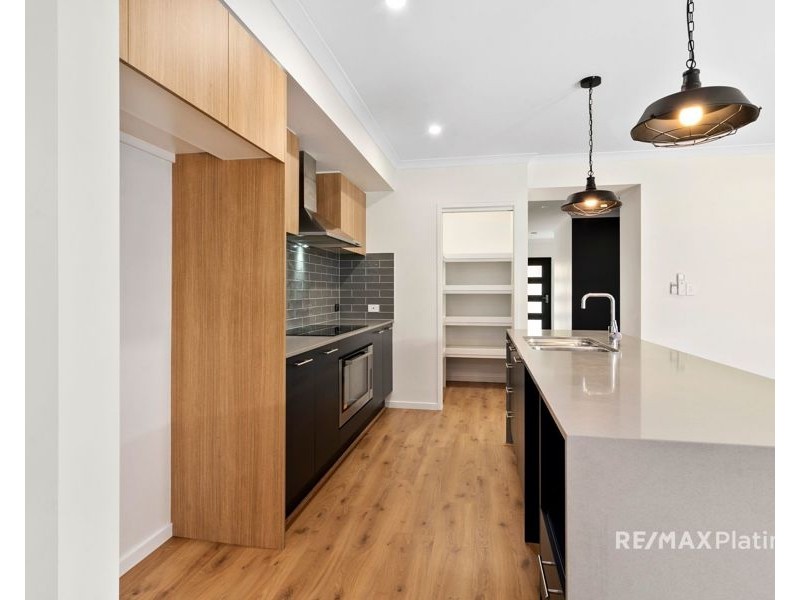 17 Sanctuary Crescent, Narangba QLD 4504