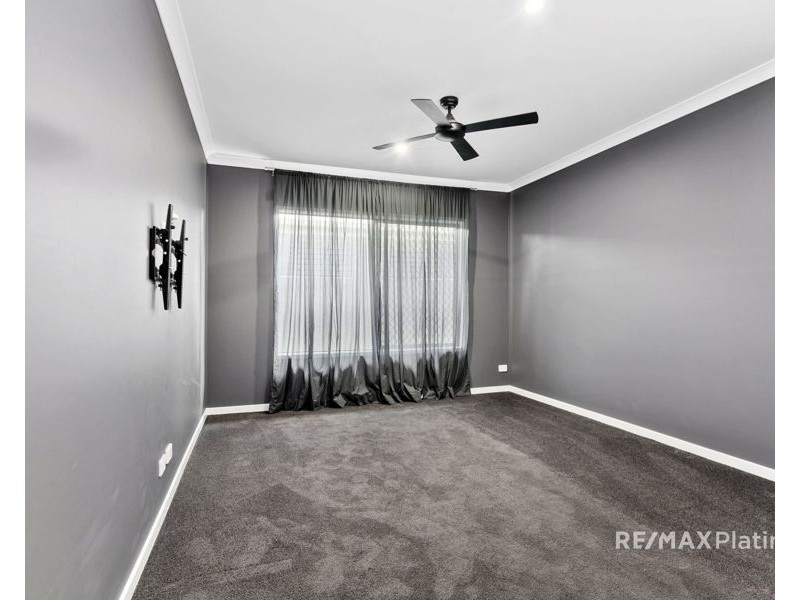 17 Sanctuary Crescent, Narangba QLD 4504