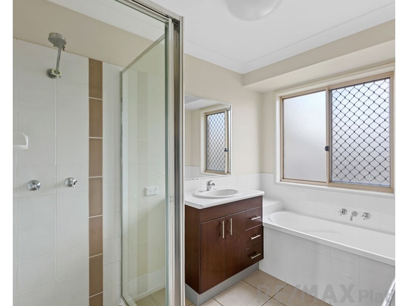 11 Squire Court, Bray Park QLD 4500