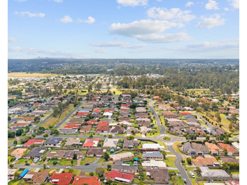 11 Squire Court, Bray Park QLD 4500