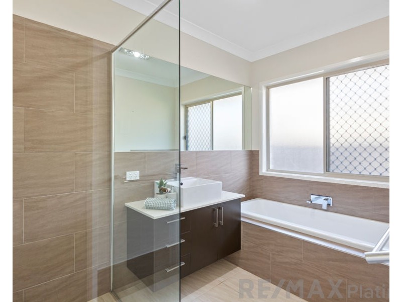 55 Central Green Drive, Narangba QLD 4504