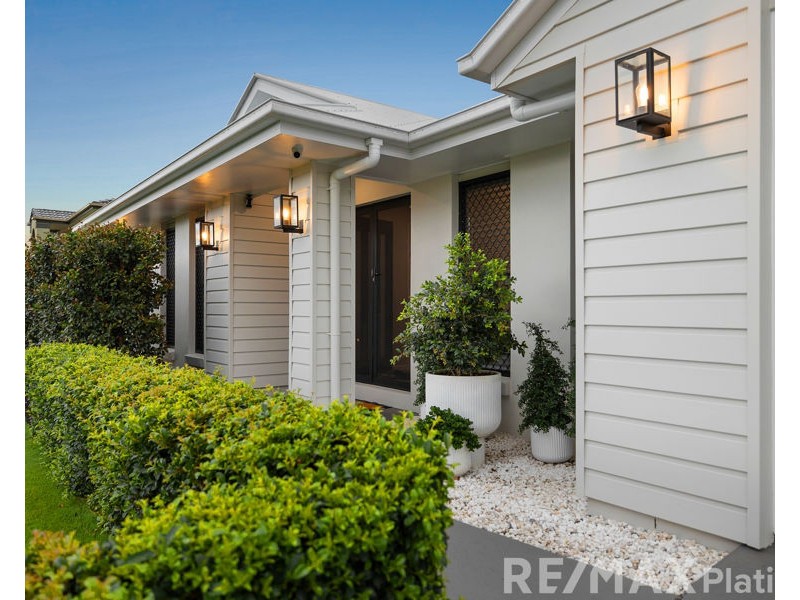 26 Yellow Robin Court, Narangba QLD 4504