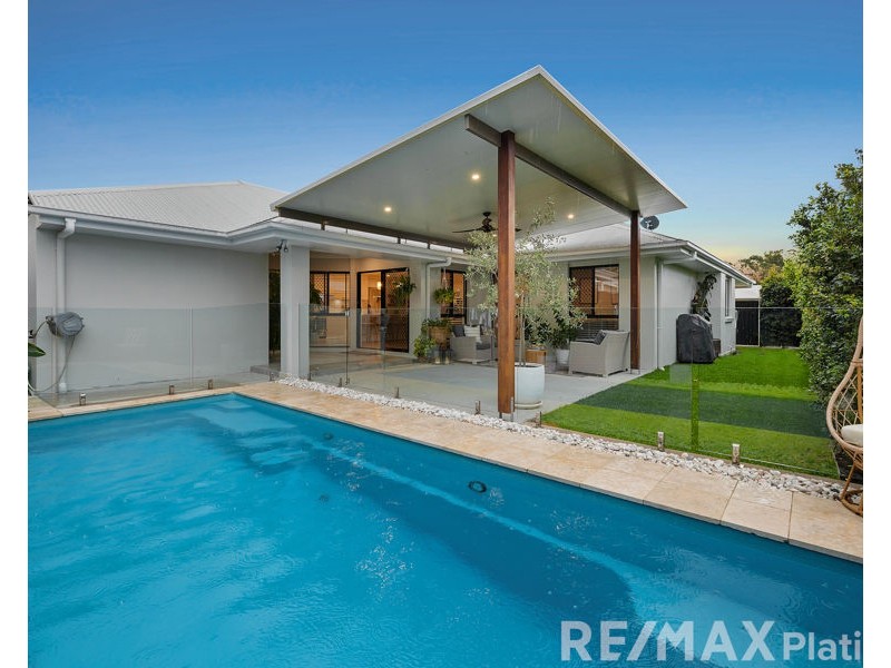 26 Yellow Robin Court, Narangba QLD 4504