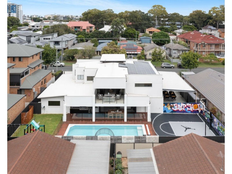 22-24 Wyllie Street, Redcliffe QLD 4020