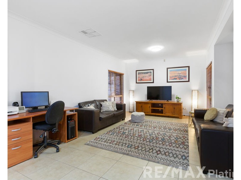 592-596 Oakey Flat Road, Burpengary QLD 4505