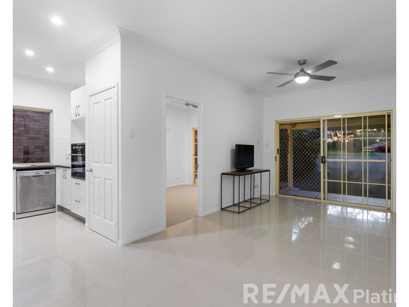 592-596 Oakey Flat Road, Burpengary QLD 4505