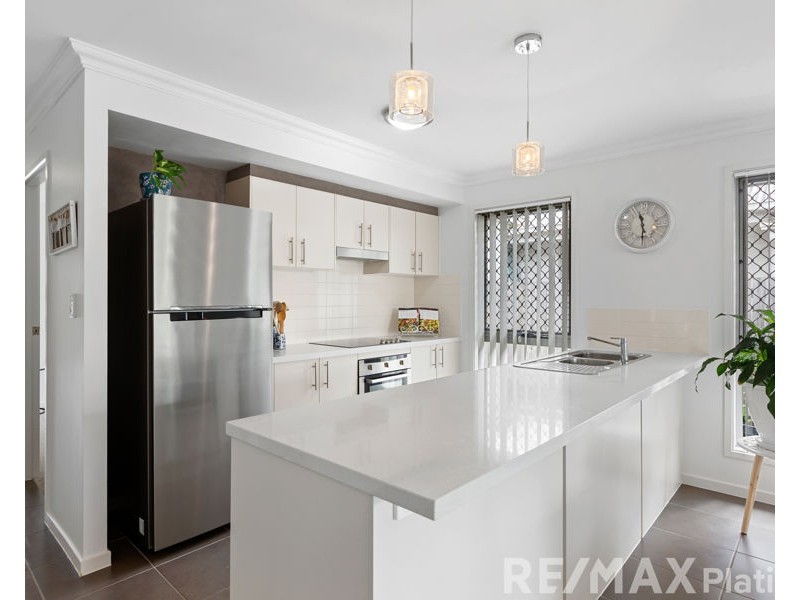 4 Gwenyth Court, Narangba QLD 4504