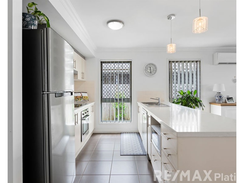 4 Gwenyth Court, Narangba QLD 4504