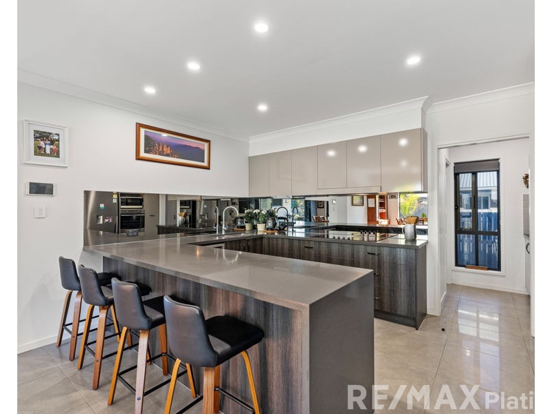 22 Lakeview Road, Morayfield QLD 4506