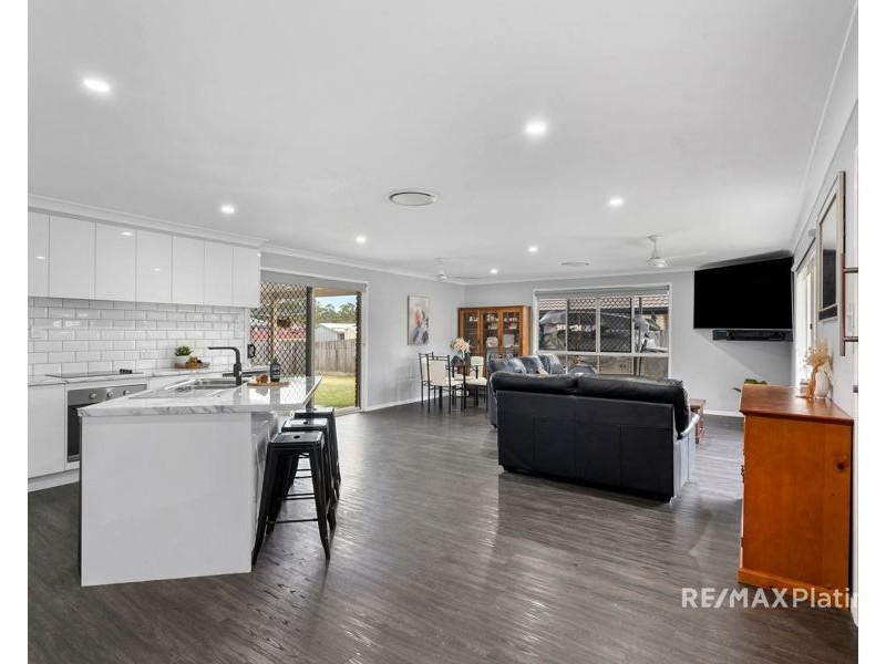 3 Greenshank Crescent, Deception Bay QLD 4508