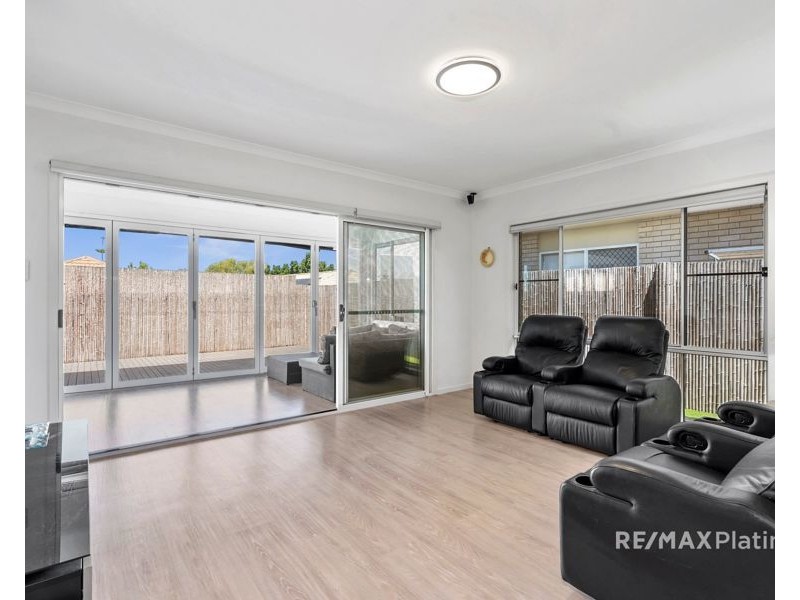 17 Moonie Crescent, North Lakes QLD 4509