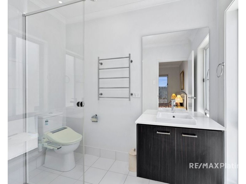 17 Moonie Crescent, North Lakes QLD 4509