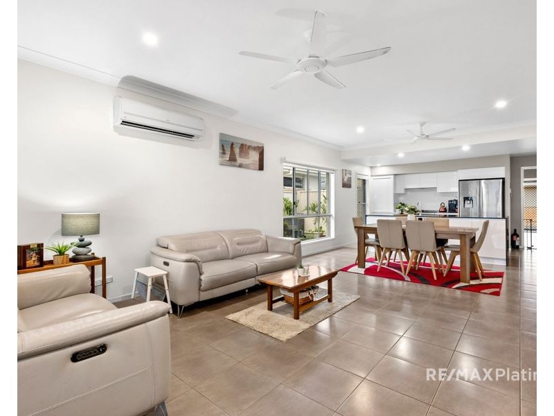 20 Rawlins Crescent, North Lakes QLD 4509