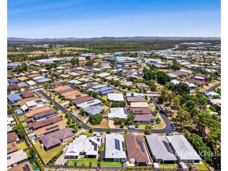20 Rawlins Crescent, North Lakes QLD 4509